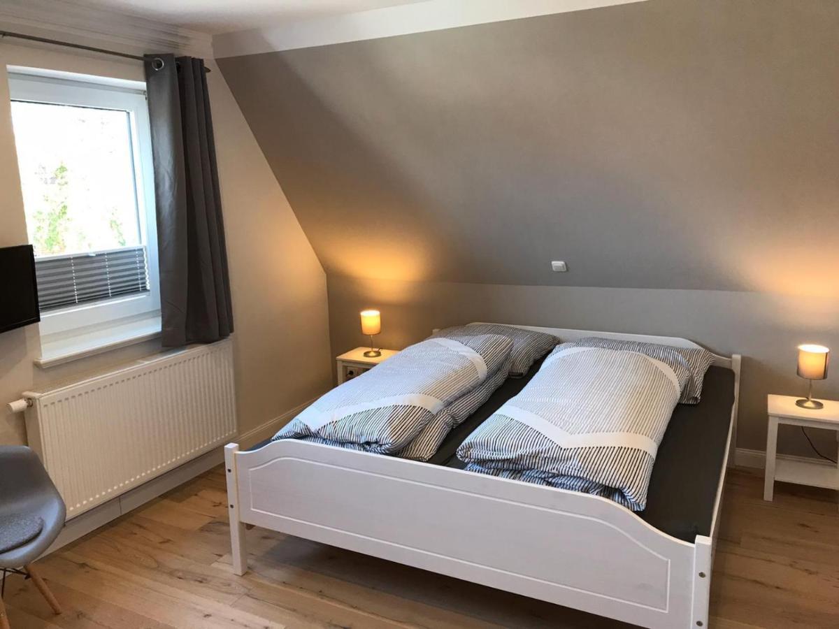 Ferienwohnung „Opa'S Tohuus“Mit Fahrraedern, Husum ฮูซุม ภายนอก รูปภาพ